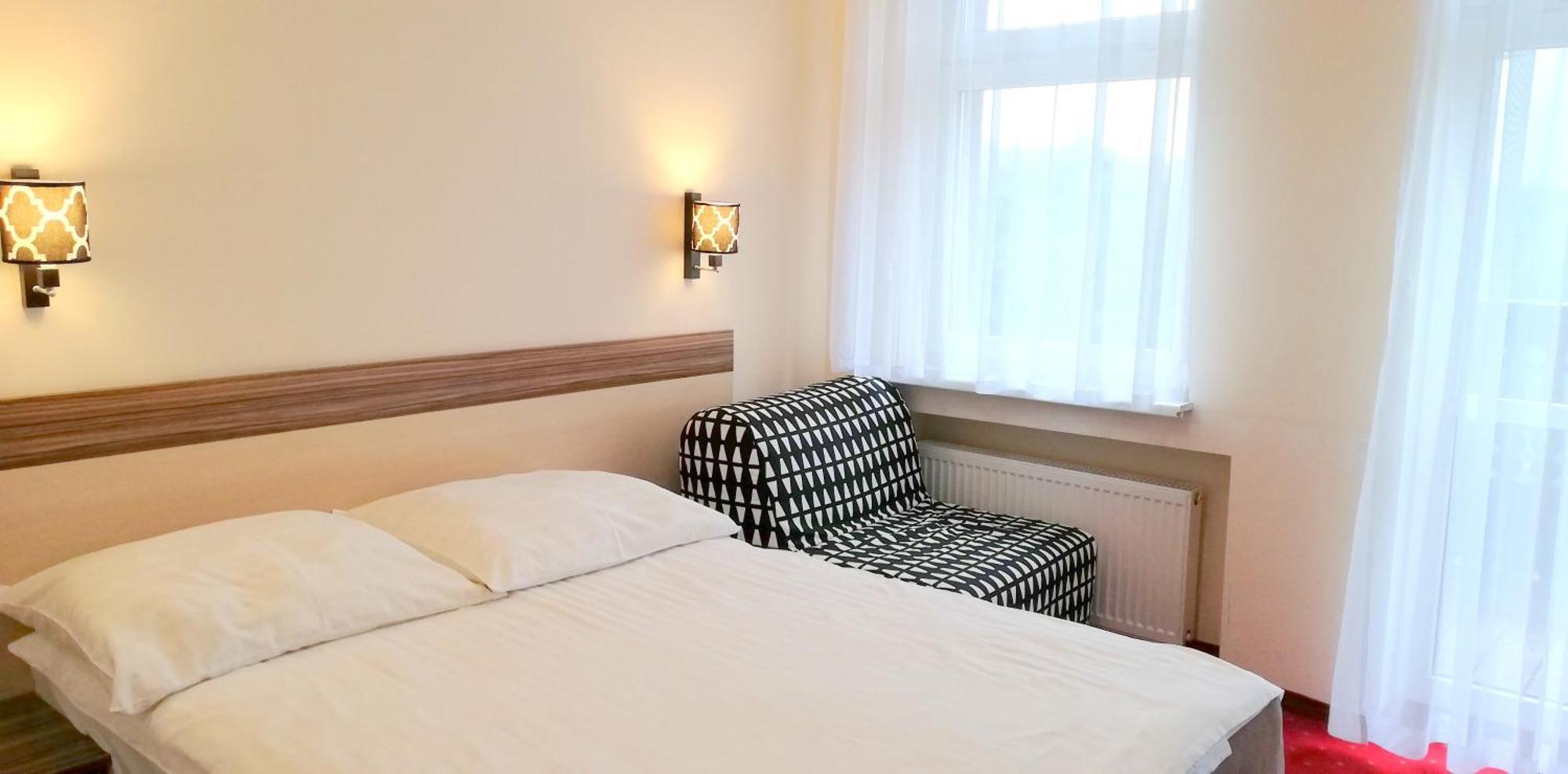 Willa Nimfa Apartamenty W Centrum シクラルスカ・ポレンバ エクステリア 写真